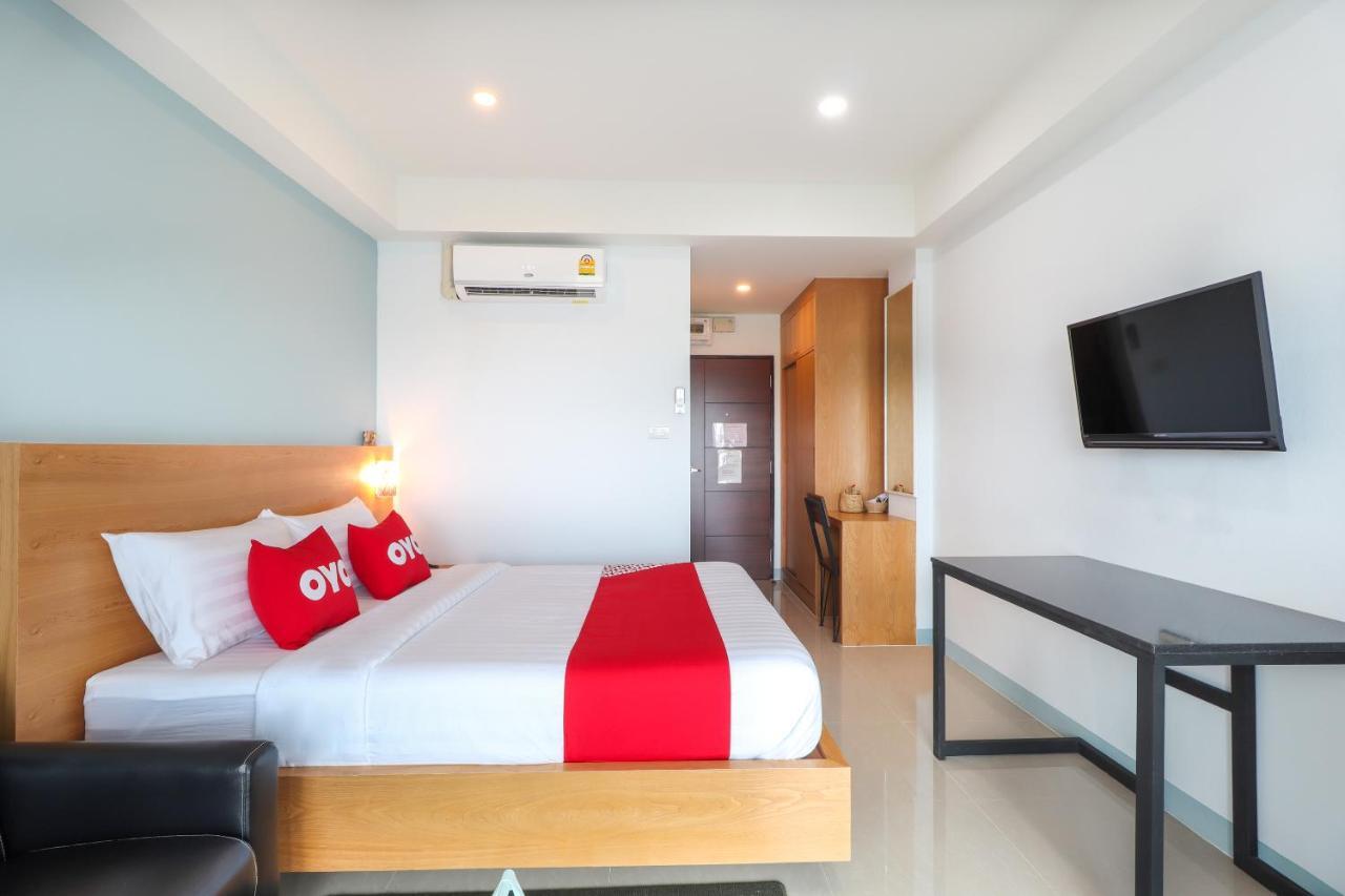 Oyo 374 Room Lanna Hotel Чиангмай Екстериор снимка