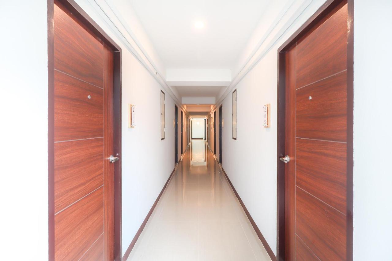 Oyo 374 Room Lanna Hotel Чиангмай Екстериор снимка
