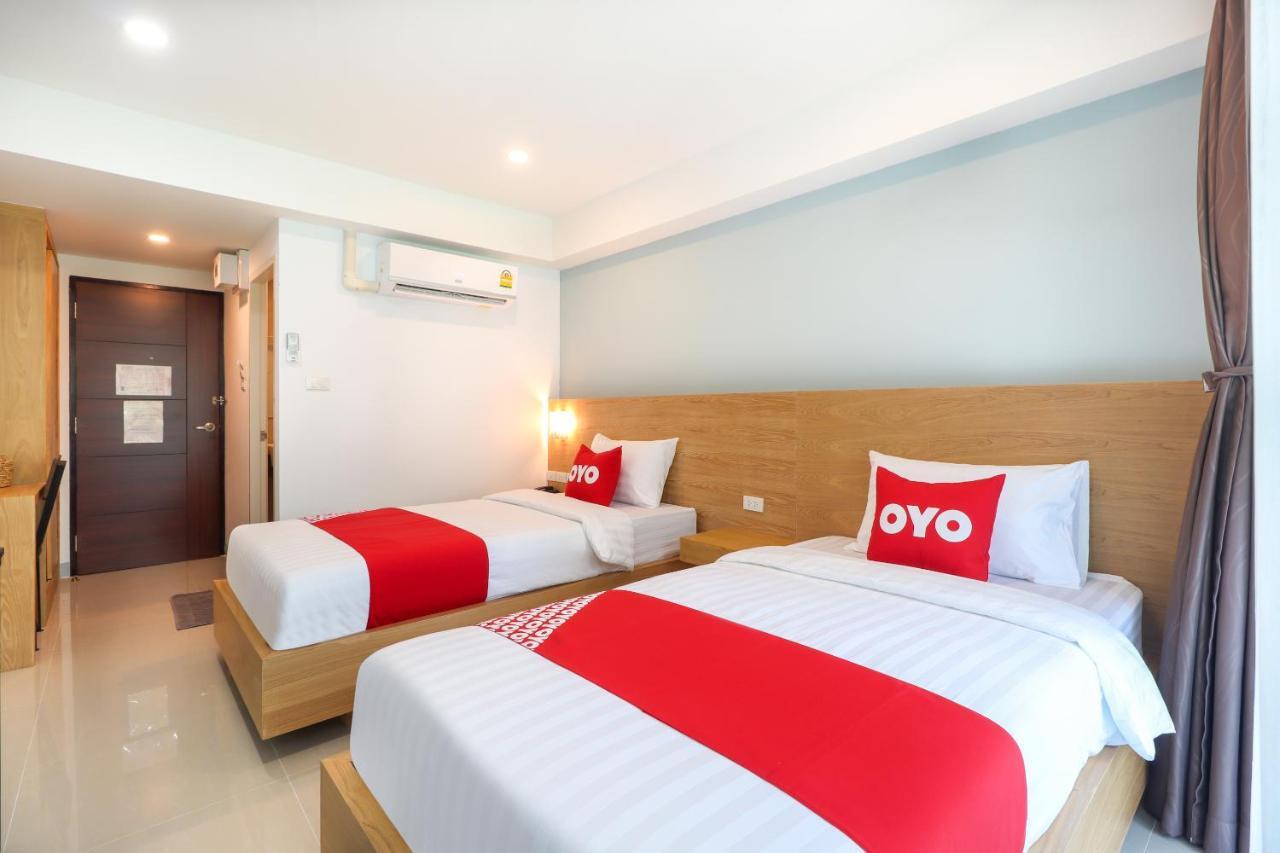 Oyo 374 Room Lanna Hotel Чиангмай Екстериор снимка